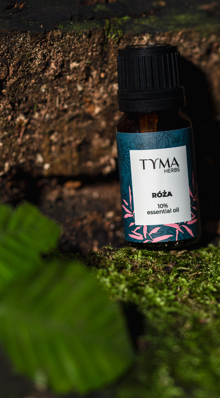 W aromaterapii działa relaksująco, podnosi na duchu, wspomaga wyciszenie i redukuje stres.